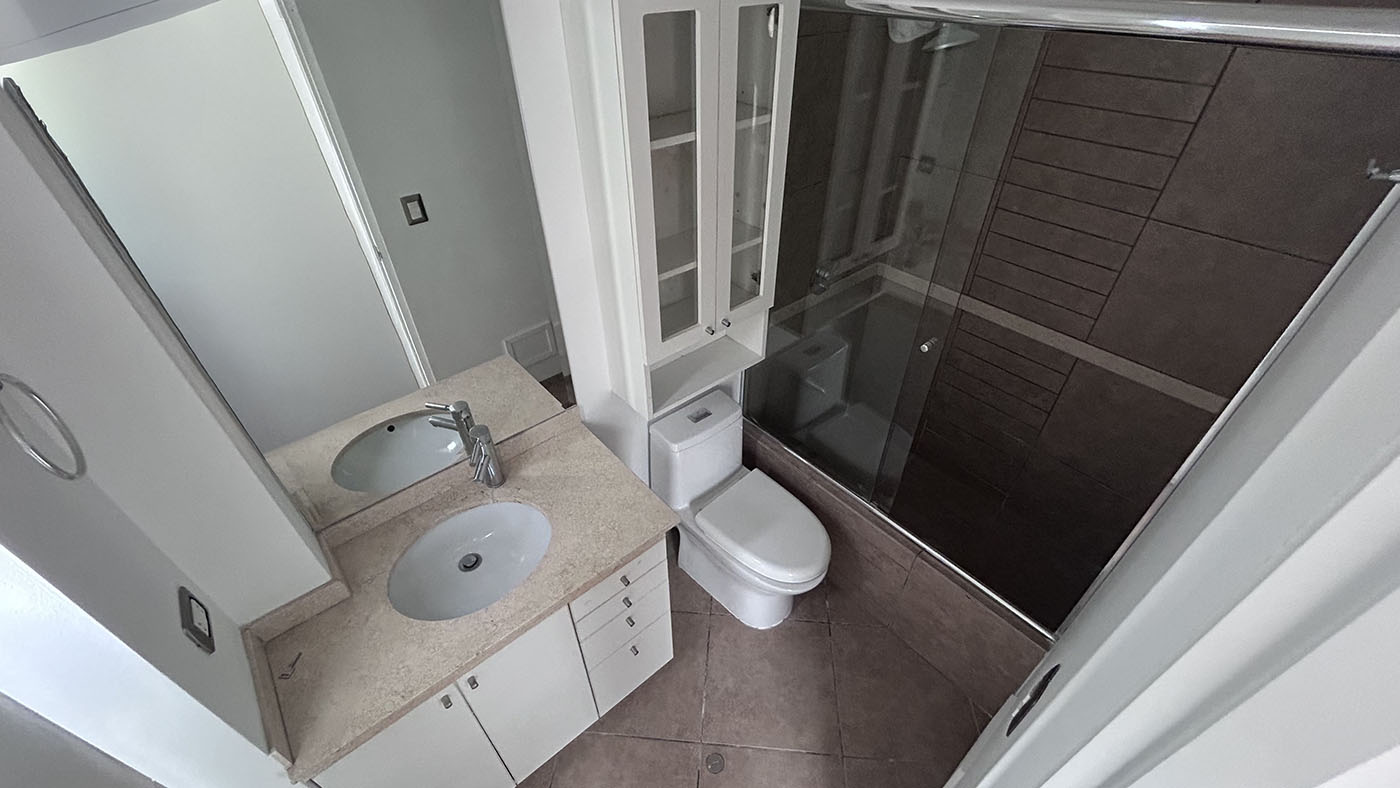 Baño dormitorio principal 05